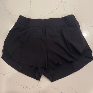 Black lulu shorts